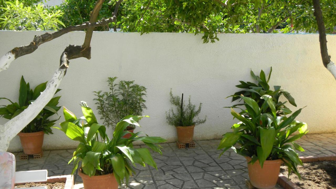 Cosy Guesthouse-Souterrain With Garden In City Center Corinth Luaran gambar