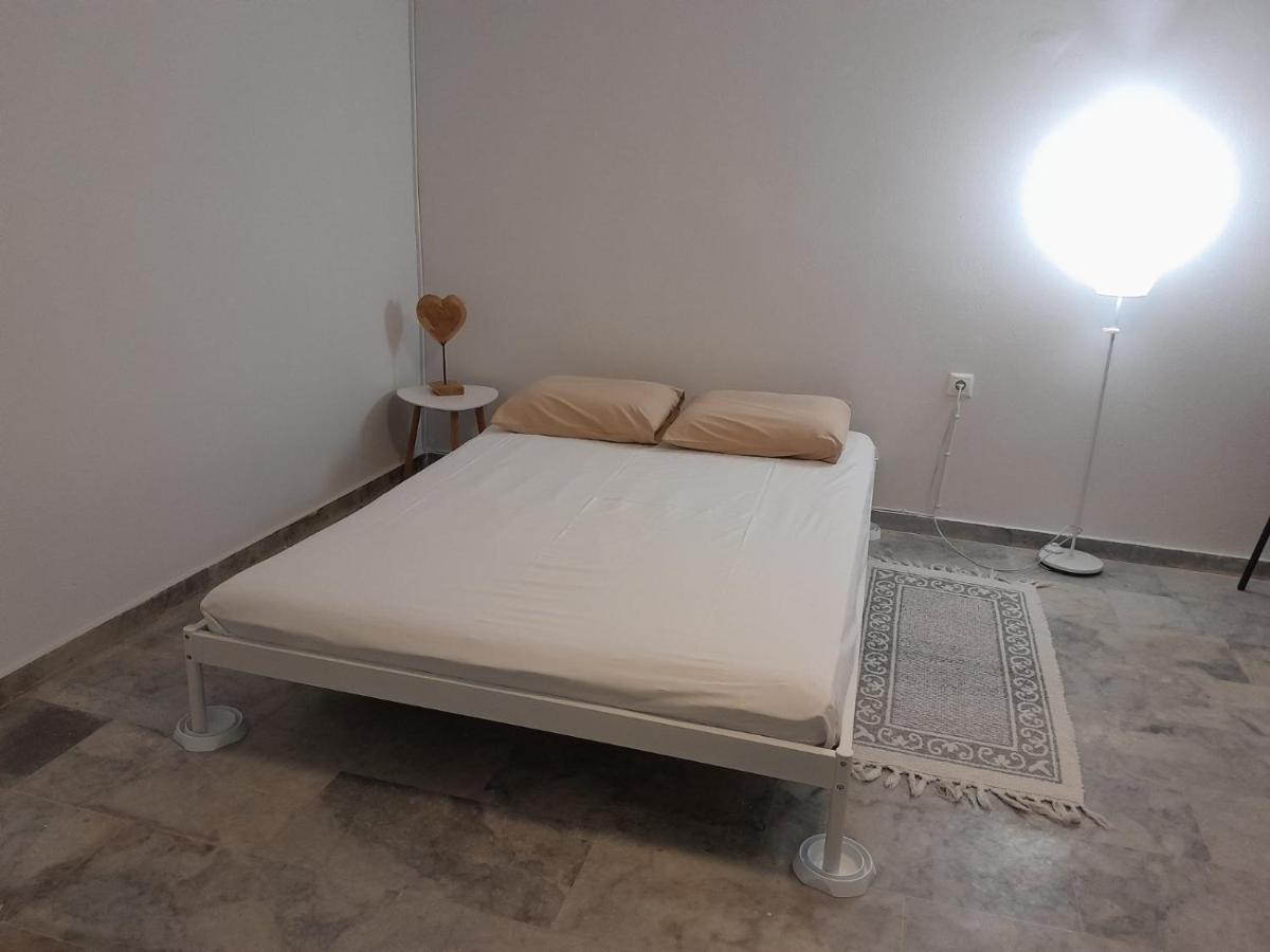 Cosy Guesthouse-Souterrain With Garden In City Center Corinth Luaran gambar